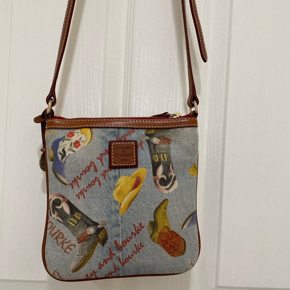 Small western shoulder strap bag new